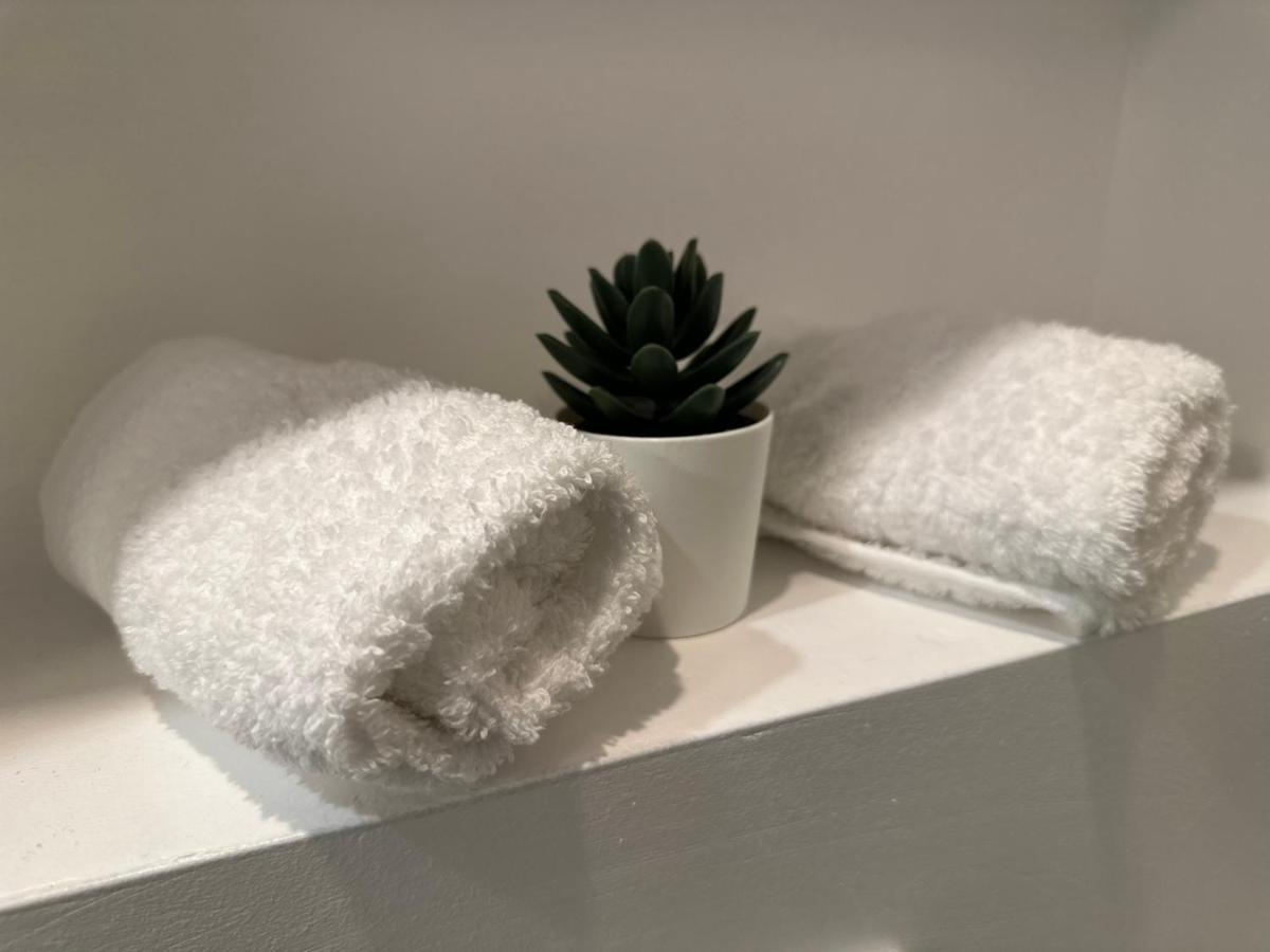N&G New Apartment Stoja Beach プーラ エクステリア 写真